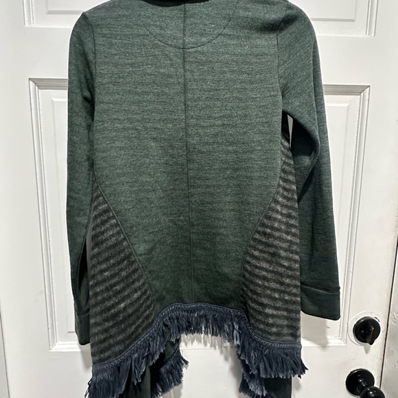 Anthropologie Boho Chic Green & Gray Striped Fringe Open Front Cardigan Sweater - Picture 6 of 7